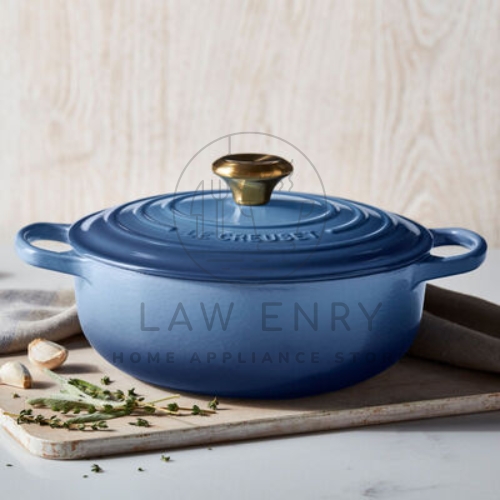 Versatile Dutch Oven Le Creuset in Harkstead